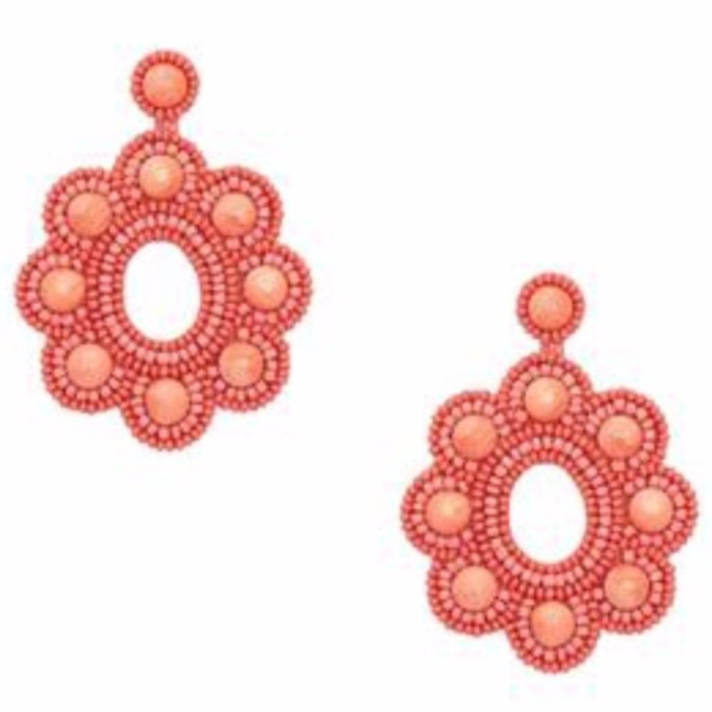 Stella & Dot Rose statement earrings in shades of coral 🪸